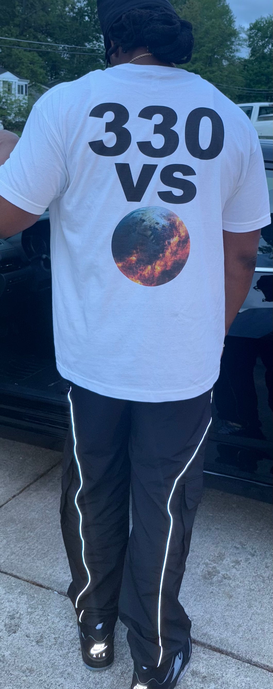 330 Vs The world t shirt
