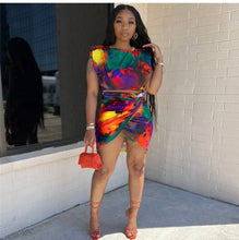 Load image into Gallery viewer, Womens Floral Top And Skirt
