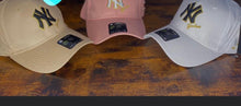 Load image into Gallery viewer, NY HAT AND PURSE SETS
